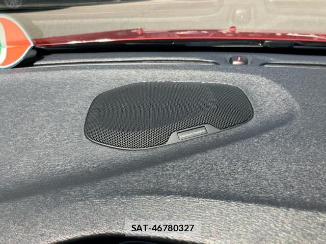 Volvo V40 2018-12 8338394-22