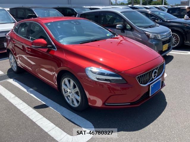 Volvo V40 2018-12 8338394-2