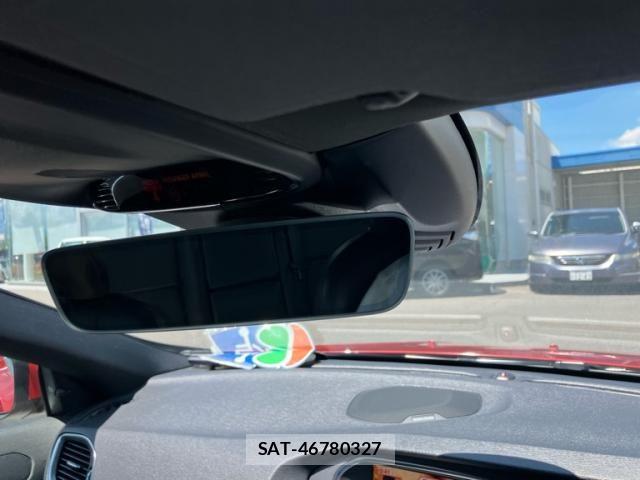 Volvo V40 2018-12 8338394-29