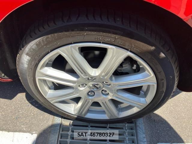 Volvo V40 2018-12 8338394-7