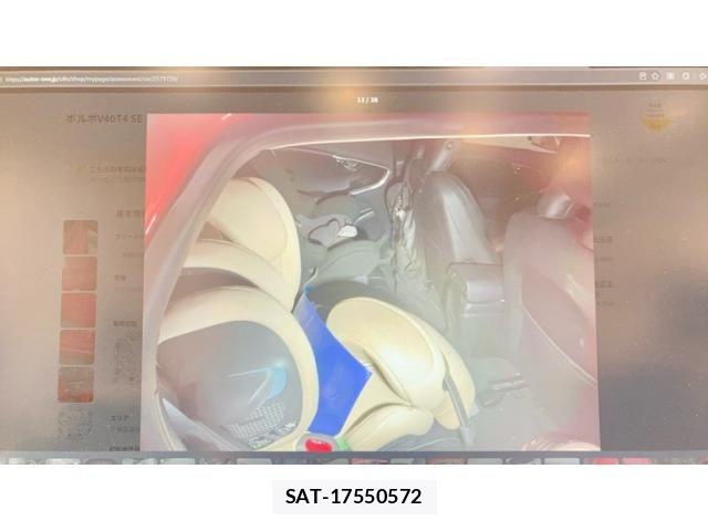 Volvo V40 2013-09 8338395-10