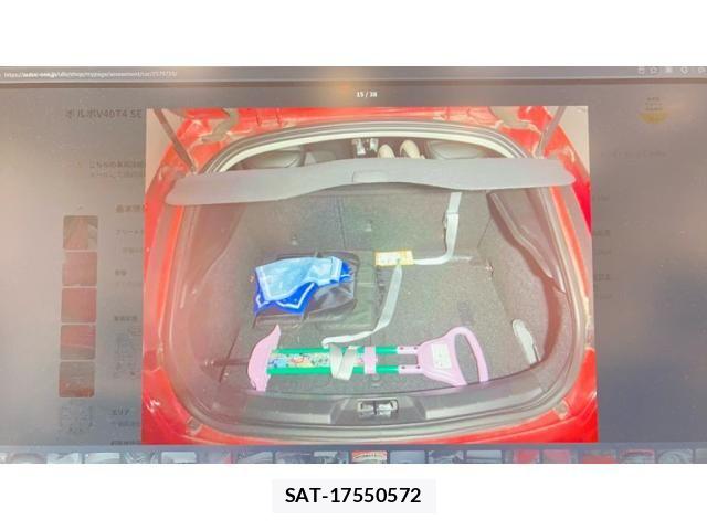 Volvo V40 2013-09 8338395-12