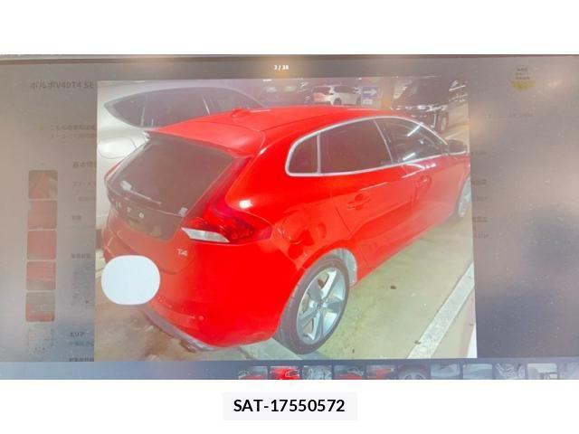 Volvo V40 2013-09 8338395-1