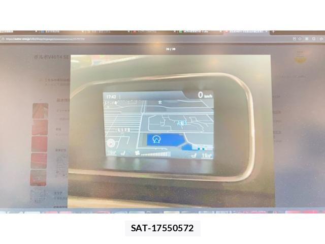 Volvo V40 2013-09 8338395-21