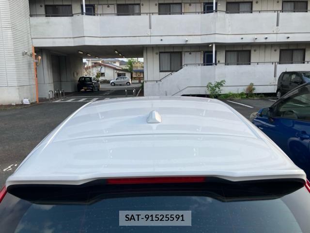 Volvo V40 2015-02 8353773-25