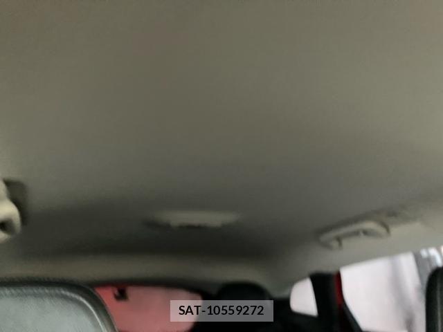 Volvo V40 2013-04 8372341-16