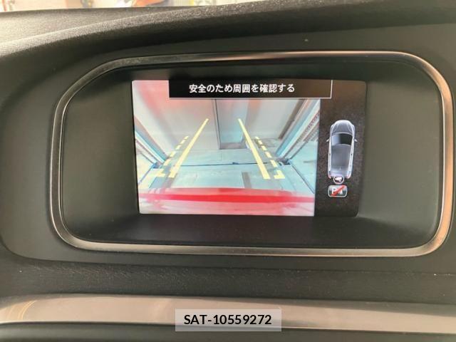 Volvo V40 2013-04 8372341-18