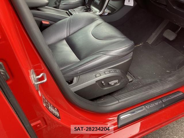 Volvo V40 2015-12 8415731-14