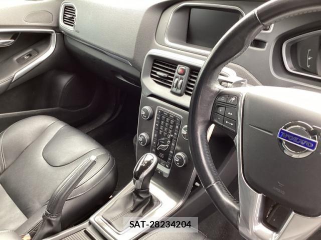 Volvo V40 2015-12 8415731-15