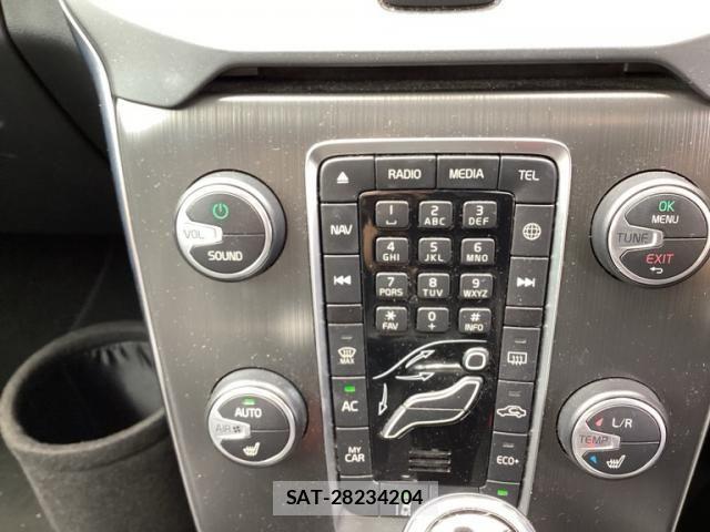 Volvo V40 2015-12 8415731-18