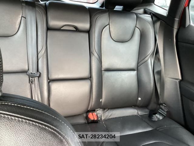 Volvo V40 2015-12 8415731-20