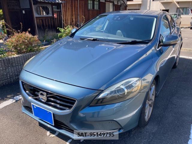 Volvo V40 2013-10 8528071-0