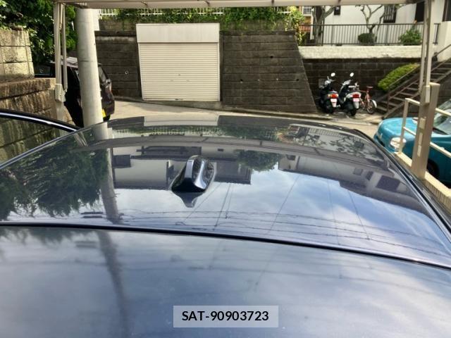 Volvo V40 2015-05 8528067-3