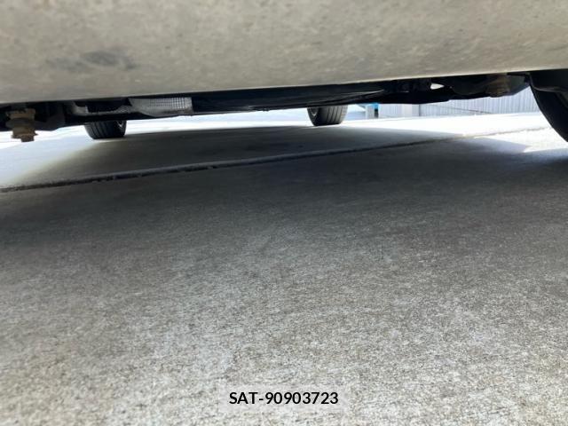 Volvo V40 2015-05 8528067-4