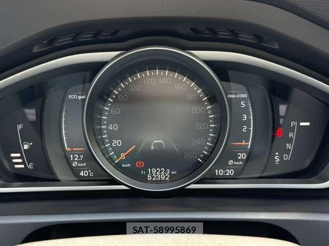 Volvo V40 2016-11 8563986-24