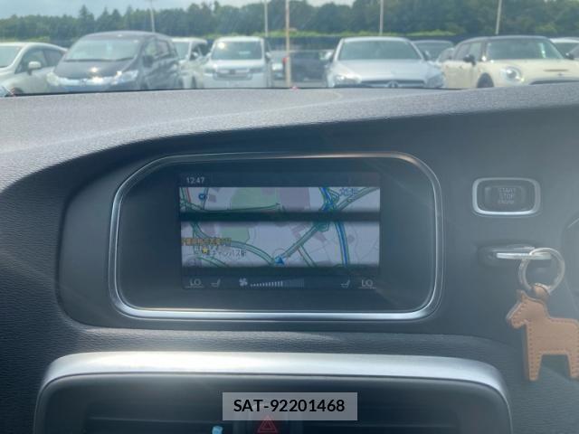Volvo V40 2014-12 8563988-15