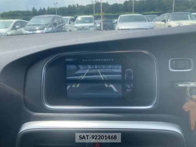 Volvo V40 2014-12 8563988-16