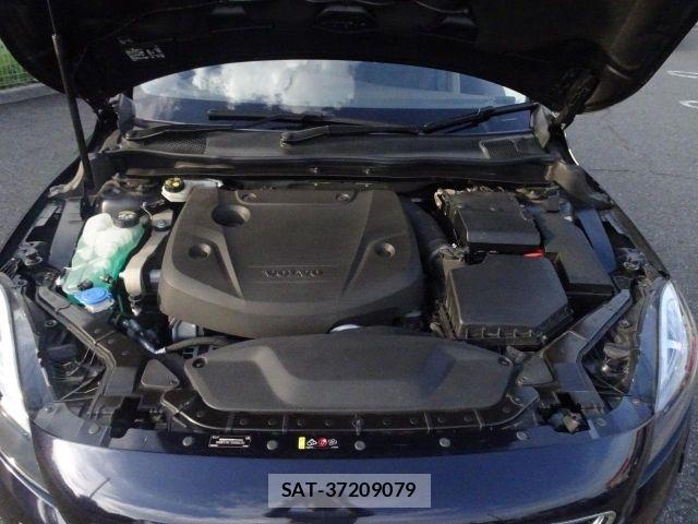 Volvo V40 2016-04 8629589-14