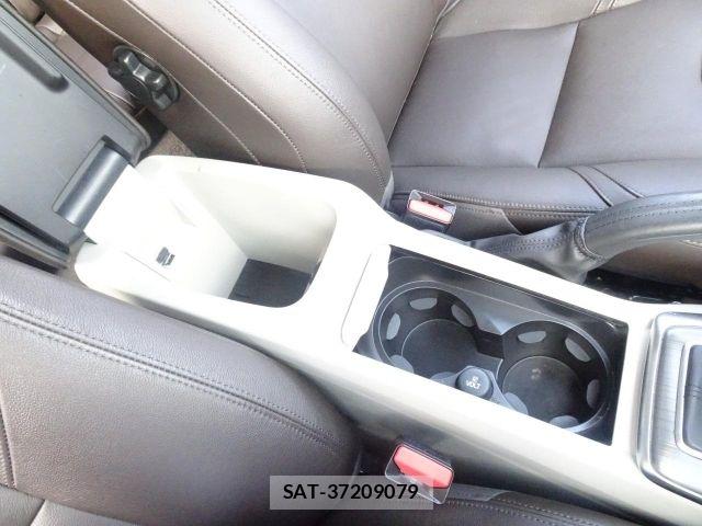 Volvo V40 2016-04 8629589-22
