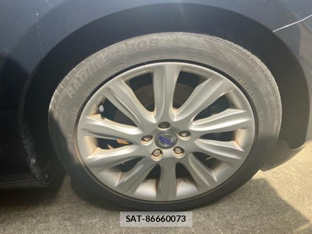 Volvo V40 2014-09 8662235-9