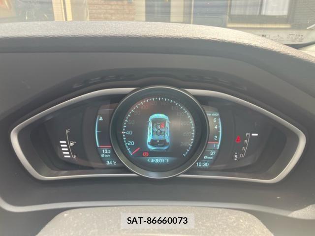 Volvo V40 2014-09 8662235-17