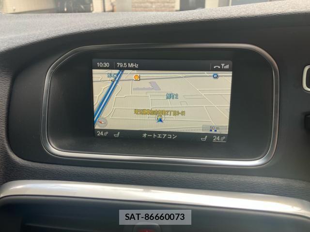 Volvo V40 2014-09 8662235-19