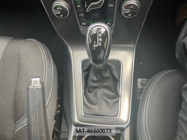 Volvo V40 2014-09 8662235-21