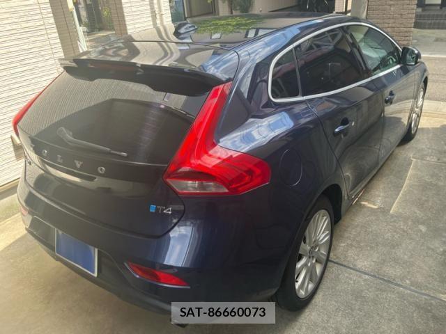 Volvo V40 2014-09 8662235-4