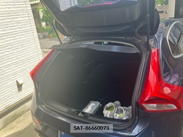 Volvo V40 2014-09 8662235-5