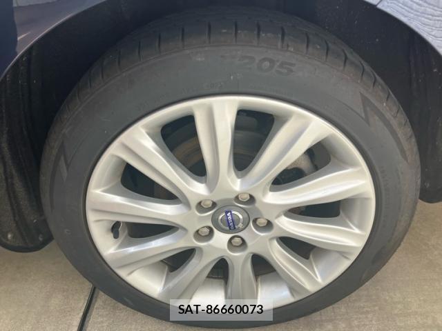 Volvo V40 2014-09 8662235-7