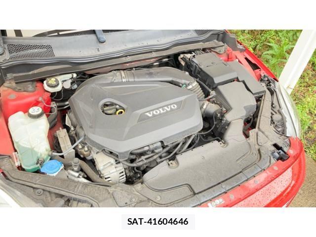 Volvo V40 2014-04 8662234-21