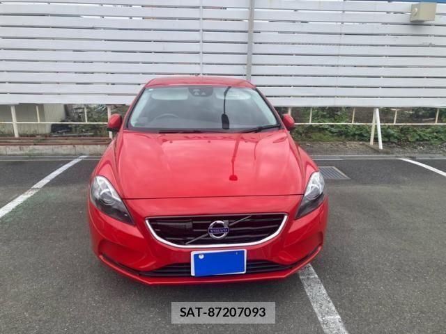 Volvo V40 2015-07 8746667-0