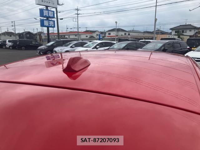 Volvo V40 2015-07 8746667-6