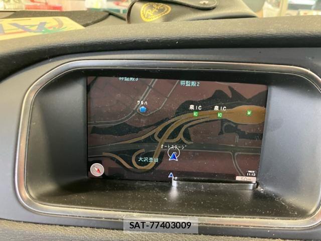 Volvo V40 2017-09 8746666-23