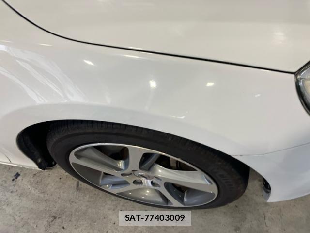 Volvo V40 2017-09 8746666-7