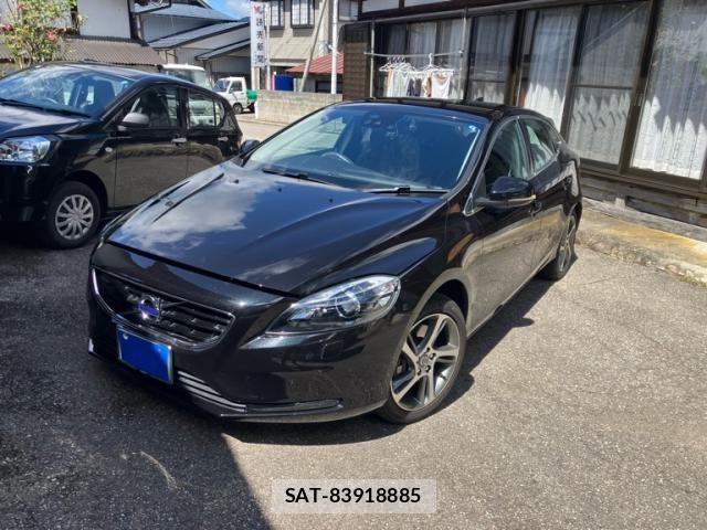 Volvo V40 2016-06 8746664-0