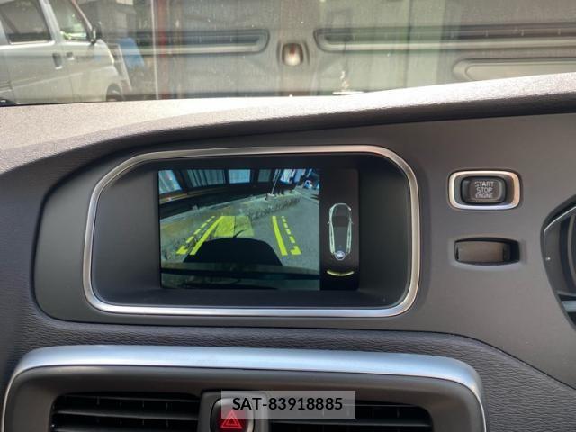 Volvo V40 2016-06 8746664-22