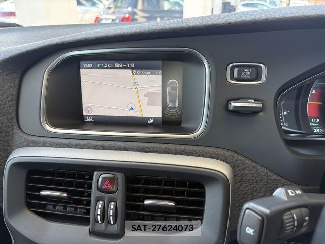 Volvo V40 2014-09 8746663-10