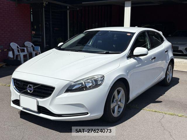 Volvo V40 2014-09 8746663-23