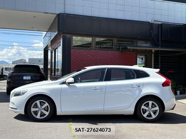 Volvo V40 2014-09 8746663-5