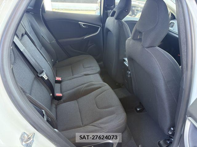 Volvo V40 2014-09 8746663-7