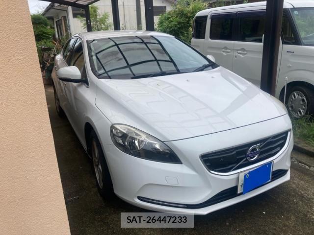 Volvo V40 2014-11 8782533-0