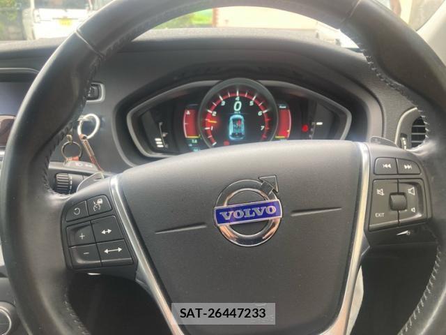 Volvo V40 2014-11 8782533-13