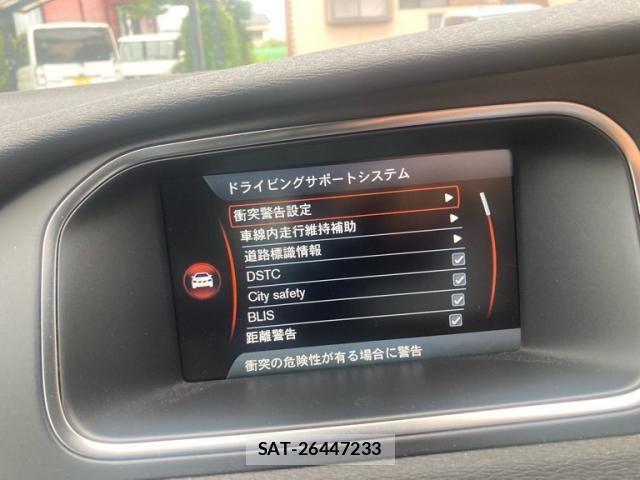 Volvo V40 2014-11 8782533-19
