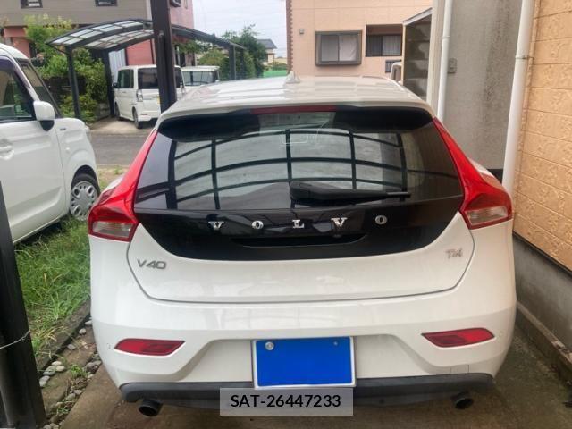 Volvo V40 2014-11 8782533-5