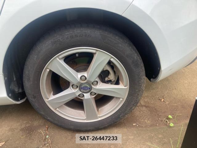 Volvo V40 2014-11 8782533-7