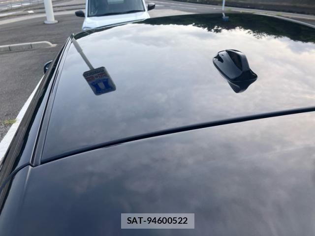 Volvo V40 2014-07 8832353-4