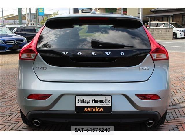 Volvo V40 2018-07 8851007-4