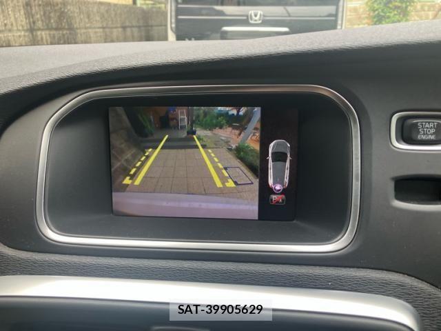 Volvo V40 2018-04 8882836-17