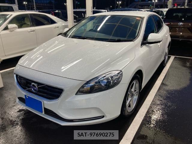 Volvo V40 2015-09 8884561-0
